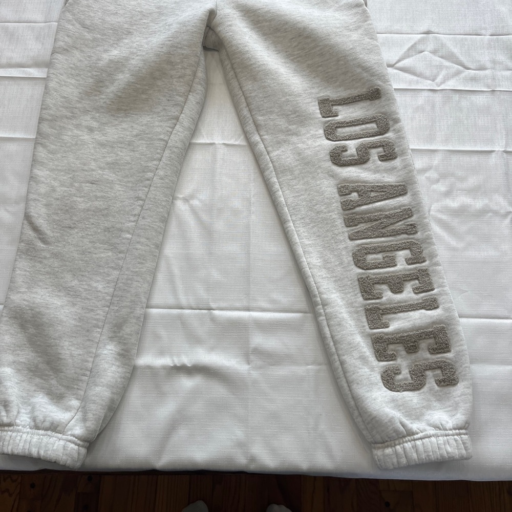 Women's Gray Joggers with Los Angeles Print - Picture 6 of 6